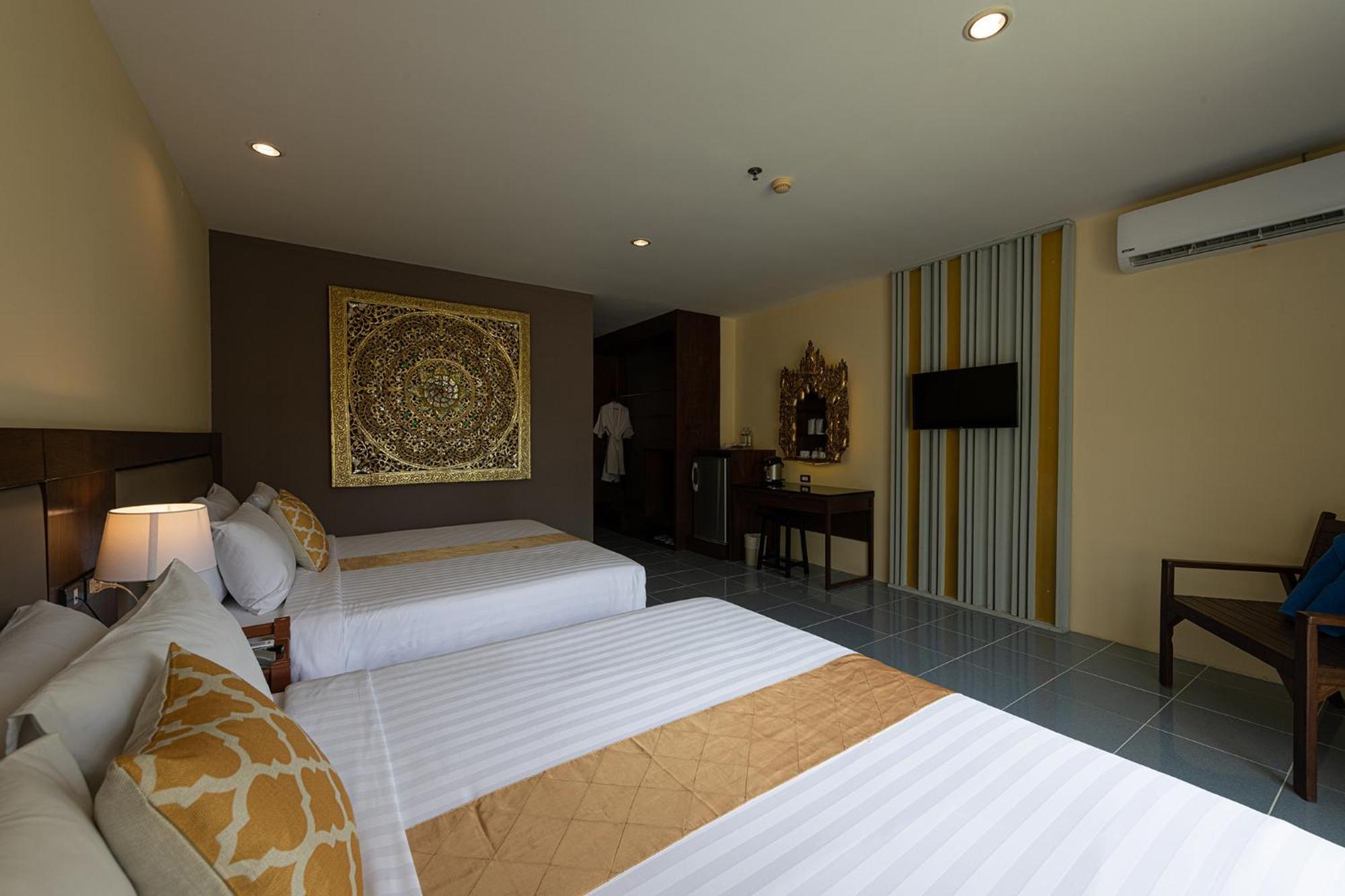 Blue Beach Grand Resort And Spa Rawai 外观 照片