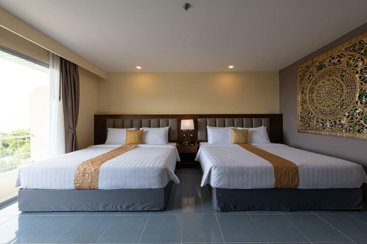 Blue Beach Grand Resort And Spa Rawai 外观 照片